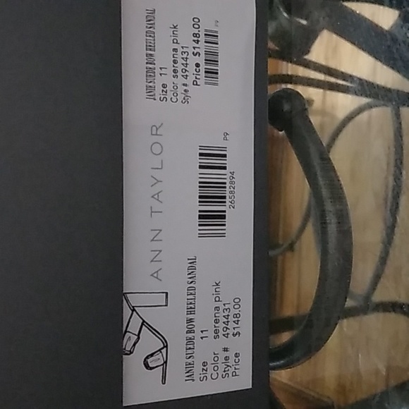 Ann Taylor Bow Sandals - Picture 2 of 9